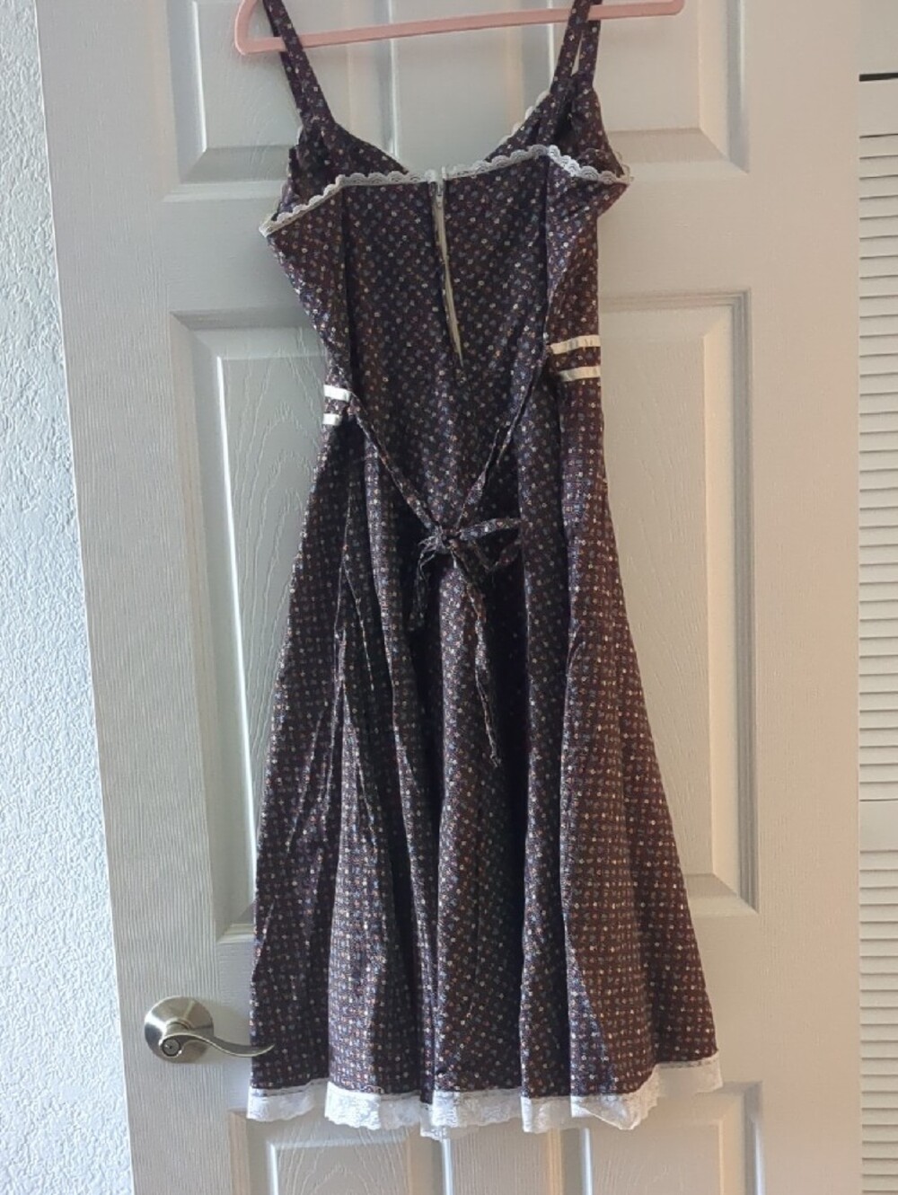 Vintage-Inspired Gunne Sax Style Brown Floral Lace-Trim Sundress - Picture 4 of 8